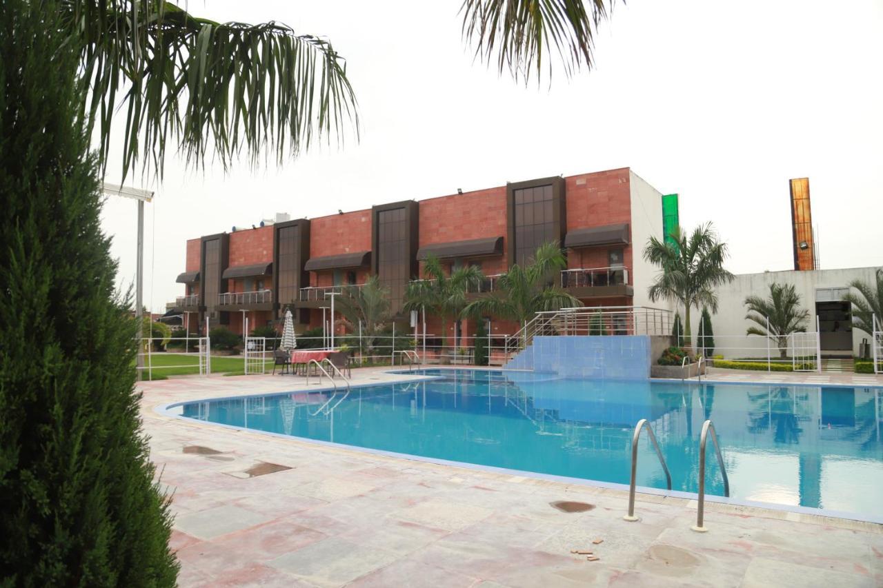Hotel Sukhdeo Palace Gaya Esterno foto